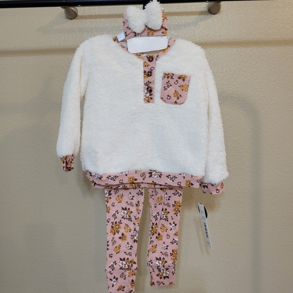 Brand new Nicole Miller Matching 3 piece faux fur plush set Toddler size 4T - Picture 1 of 2